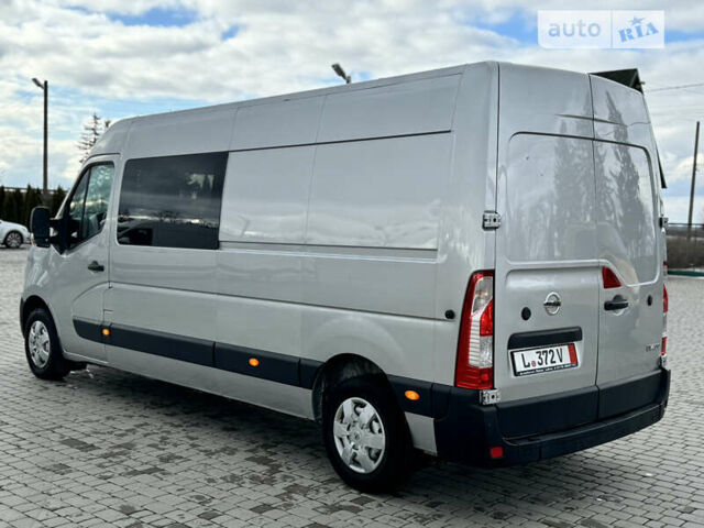 Сірий Ніссан NV400, об'ємом двигуна 2.3 л та пробігом 142 тис. км за 16800 $, фото 4 на Automoto.ua