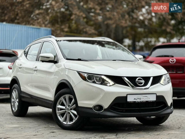 Белый Ниссан Rogue Sport, объемом двигателя 2 л и пробегом 68 тыс. км за 16900 $, фото 19 на Automoto.ua