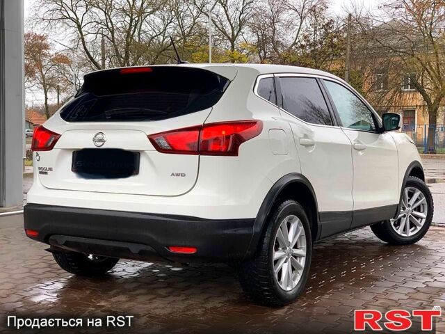 Білий Ніссан Rogue Sport, об'ємом двигуна 2 л та пробігом 131 тис. км за 11999 $, фото 2 на Automoto.ua