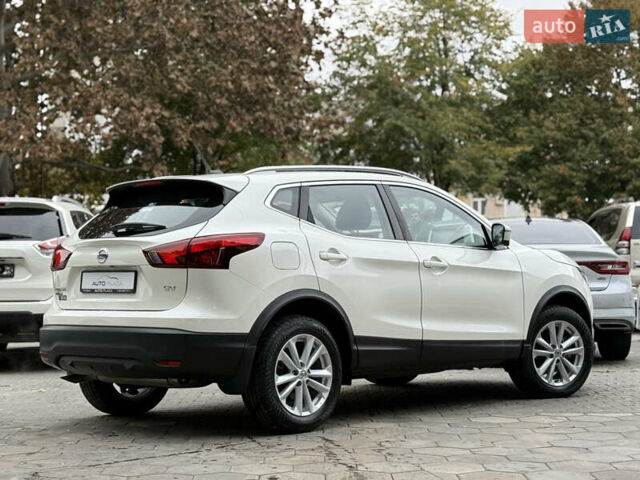 Белый Ниссан Rogue Sport, объемом двигателя 2 л и пробегом 68 тыс. км за 16900 $, фото 25 на Automoto.ua