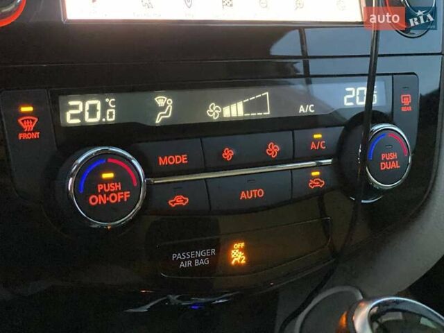 Белый Ниссан Rogue Sport, объемом двигателя 2 л и пробегом 61 тыс. км за 17690 $, фото 29 на Automoto.ua