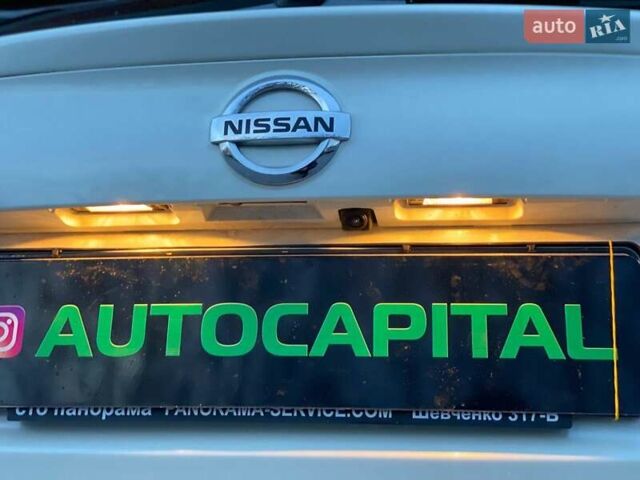 Белый Ниссан Rogue Sport, объемом двигателя 2 л и пробегом 61 тыс. км за 17690 $, фото 11 на Automoto.ua
