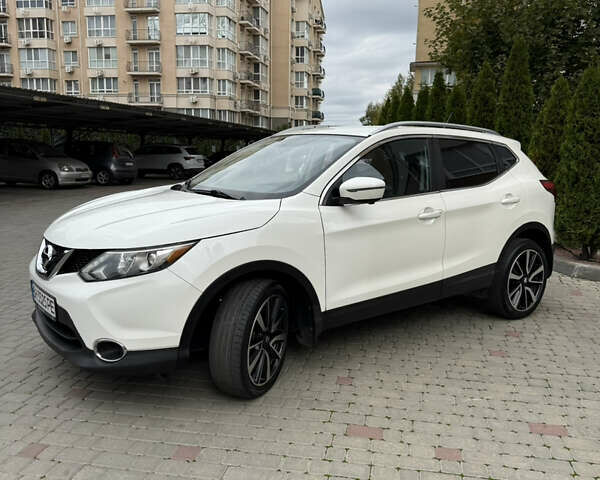 Білий Ніссан Rogue Sport, об'ємом двигуна 2 л та пробігом 53 тис. км за 14999 $, фото 1 на Automoto.ua