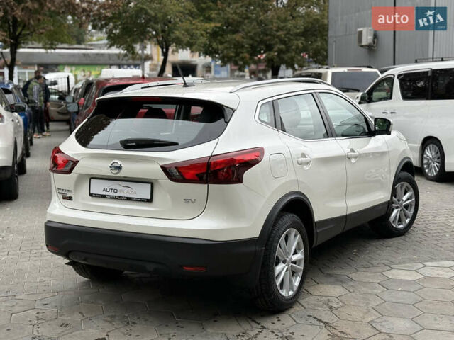 Белый Ниссан Rogue Sport, объемом двигателя 2 л и пробегом 68 тыс. км за 16900 $, фото 22 на Automoto.ua