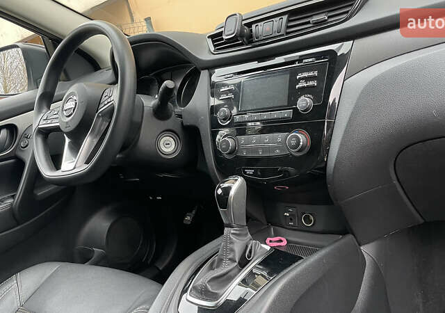 Білий Ніссан Rogue Sport, об'ємом двигуна 2 л та пробігом 62 тис. км за 14800 $, фото 32 на Automoto.ua