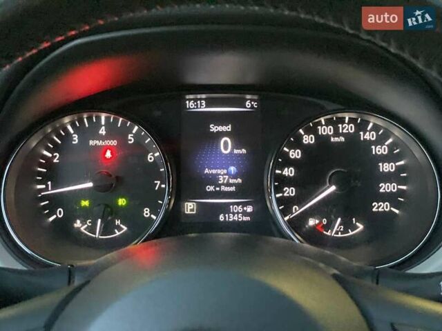 Белый Ниссан Rogue Sport, объемом двигателя 2 л и пробегом 61 тыс. км за 17690 $, фото 23 на Automoto.ua
