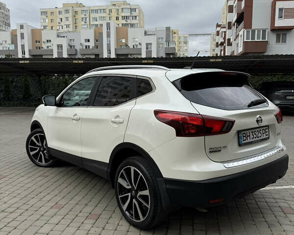 Білий Ніссан Rogue Sport, об'ємом двигуна 2 л та пробігом 53 тис. км за 14999 $, фото 3 на Automoto.ua