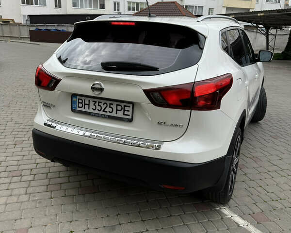 Білий Ніссан Rogue Sport, об'ємом двигуна 2 л та пробігом 53 тис. км за 14999 $, фото 8 на Automoto.ua