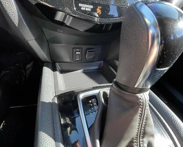 Білий Ніссан Rogue Sport, об'ємом двигуна 2 л та пробігом 98 тис. км за 14700 $, фото 20 на Automoto.ua