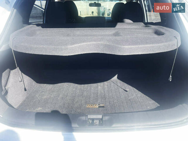 Білий Ніссан Rogue Sport, об'ємом двигуна 2 л та пробігом 98 тис. км за 14700 $, фото 12 на Automoto.ua