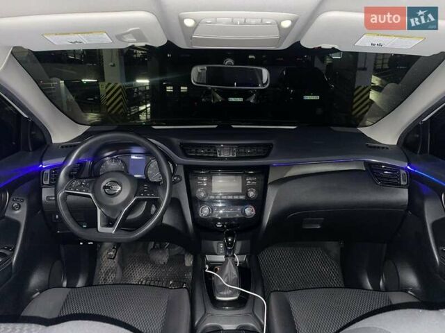 Білий Ніссан Rogue Sport, об'ємом двигуна 2 л та пробігом 98 тис. км за 14700 $, фото 16 на Automoto.ua