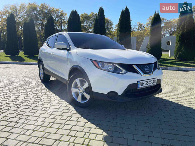 Білий Ніссан Rogue Sport, об'ємом двигуна 2 л та пробігом 98 тис. км за 14700 $, фото 9 на Automoto.ua