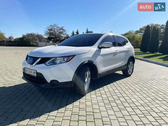 Білий Ніссан Rogue Sport, об'ємом двигуна 2 л та пробігом 98 тис. км за 14700 $, фото 2 на Automoto.ua