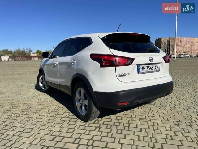 Білий Ніссан Rogue Sport, об'ємом двигуна 2 л та пробігом 98 тис. км за 14700 $, фото 4 на Automoto.ua