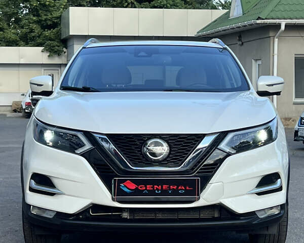 Білий Ніссан Rogue Sport, об'ємом двигуна 2 л та пробігом 32 тис. км за 19400 $, фото 4 на Automoto.ua