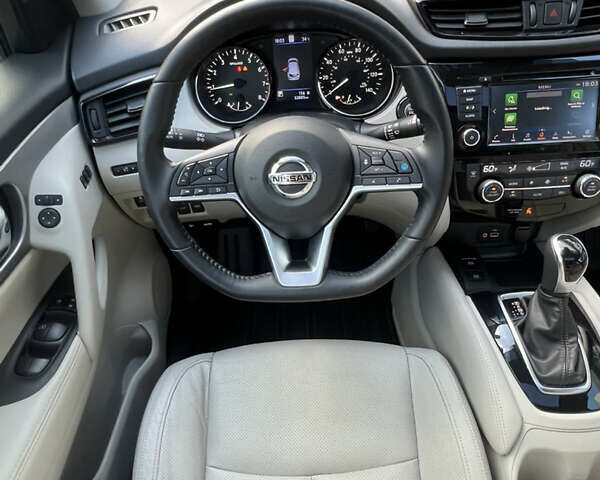 Білий Ніссан Rogue Sport, об'ємом двигуна 2 л та пробігом 32 тис. км за 19400 $, фото 32 на Automoto.ua