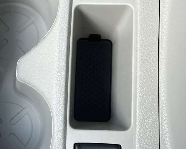 Білий Ніссан Rogue Sport, об'ємом двигуна 2 л та пробігом 32 тис. км за 19400 $, фото 47 на Automoto.ua