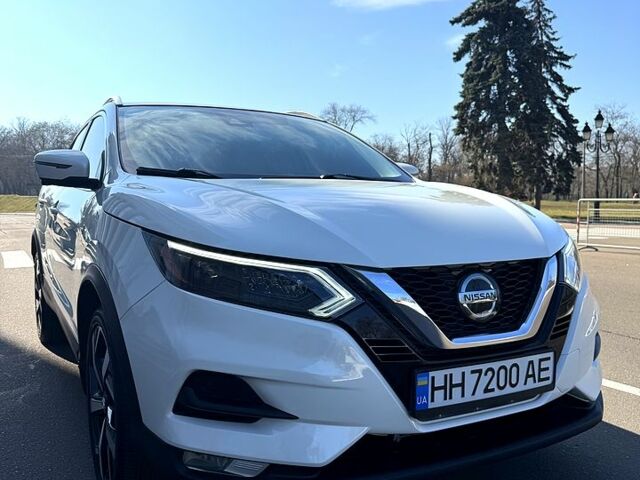 Белый Ниссан Rogue Sport, объемом двигателя 2 л и пробегом 27 тыс. км за 22900 $, фото 1 на Automoto.ua