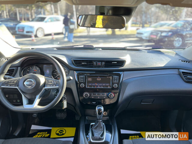 Білий Ніссан Rogue Sport, об'ємом двигуна 2 л та пробігом 74 тис. км за 16400 $, фото 12 на Automoto.ua