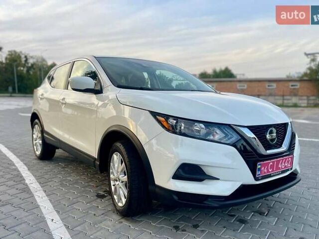 Белый Ниссан Rogue Sport, объемом двигателя 2 л и пробегом 101 тыс. км за 16700 $, фото 20 на Automoto.ua