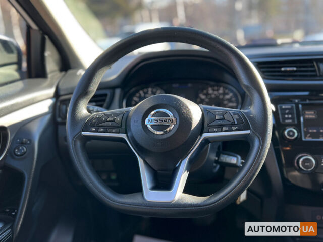 Білий Ніссан Rogue Sport, об'ємом двигуна 2 л та пробігом 74 тис. км за 16400 $, фото 13 на Automoto.ua