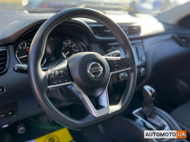 Білий Ніссан Rogue Sport, об'ємом двигуна 2 л та пробігом 74 тис. км за 16400 $, фото 15 на Automoto.ua