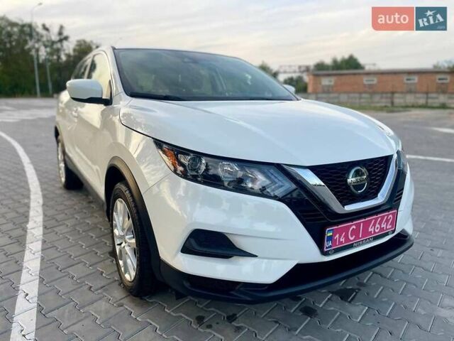 Белый Ниссан Rogue Sport, объемом двигателя 2 л и пробегом 101 тыс. км за 16700 $, фото 25 на Automoto.ua