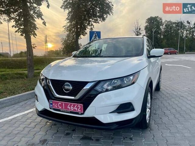 Белый Ниссан Rogue Sport, объемом двигателя 2 л и пробегом 101 тыс. км за 16700 $, фото 19 на Automoto.ua