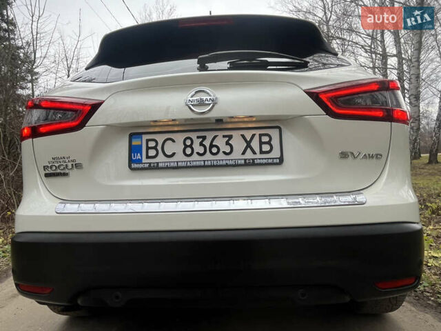 Белый Ниссан Rogue Sport, объемом двигателя 2 л и пробегом 29 тыс. км за 18000 $, фото 6 на Automoto.ua