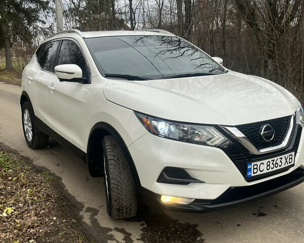 Белый Ниссан Rogue Sport, объемом двигателя 2 л и пробегом 29 тыс. км за 18000 $, фото 8 на Automoto.ua