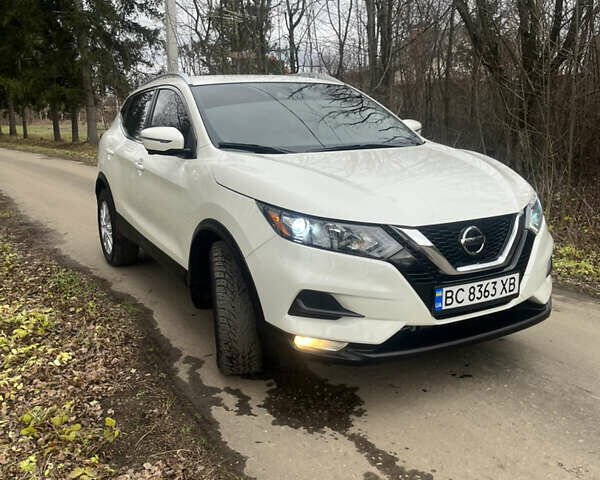 Белый Ниссан Rogue Sport, объемом двигателя 2 л и пробегом 29 тыс. км за 18000 $, фото 15 на Automoto.ua