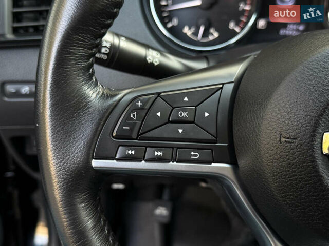 Чорний Ніссан Rogue Sport, об'ємом двигуна 2 л та пробігом 88 тис. км за 16900 $, фото 55 на Automoto.ua
