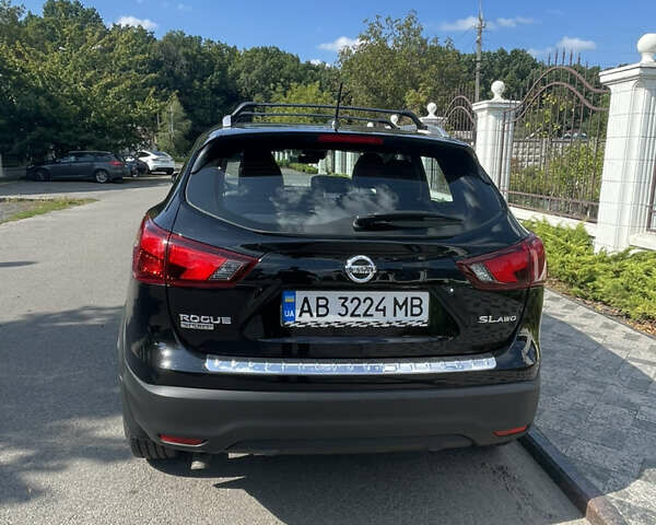 Черный Ниссан Rogue Sport, объемом двигателя 2 л и пробегом 90 тыс. км за 15700 $, фото 5 на Automoto.ua