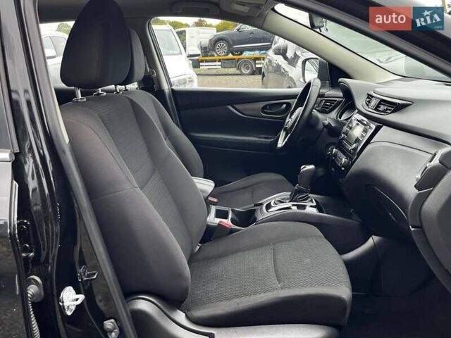 Черный Ниссан Rogue Sport, объемом двигателя 2 л и пробегом 211 тыс. км за 9900 $, фото 11 на Automoto.ua