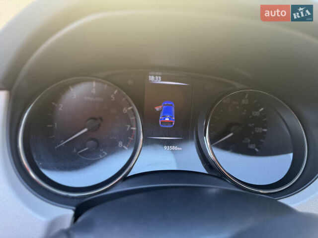 Черный Ниссан Rogue Sport, объемом двигателя 2 л и пробегом 94 тыс. км за 15300 $, фото 8 на Automoto.ua