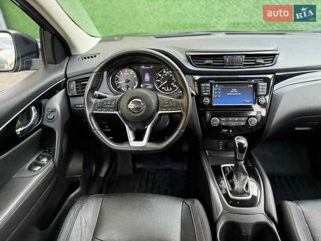 Чорний Ніссан Rogue Sport, об'ємом двигуна 2 л та пробігом 88 тис. км за 16900 $, фото 45 на Automoto.ua