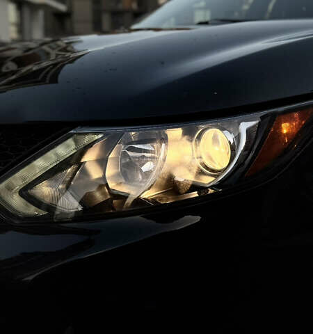 Чорний Ніссан Rogue Sport, об'ємом двигуна 2 л та пробігом 60 тис. км за 12490 $, фото 5 на Automoto.ua