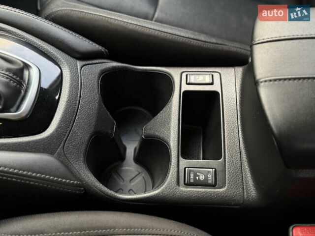 Чорний Ніссан Rogue Sport, об'ємом двигуна 2 л та пробігом 88 тис. км за 16900 $, фото 53 на Automoto.ua