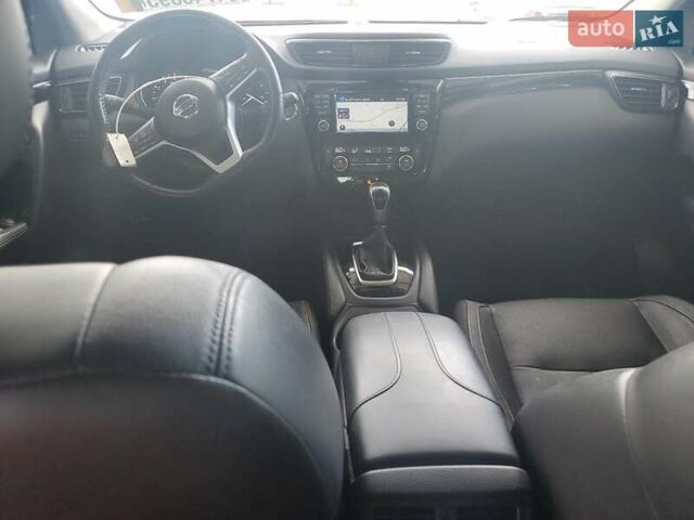 Чорний Ніссан Rogue Sport, об'ємом двигуна 2 л та пробігом 131 тис. км за 2100 $, фото 7 на Automoto.ua