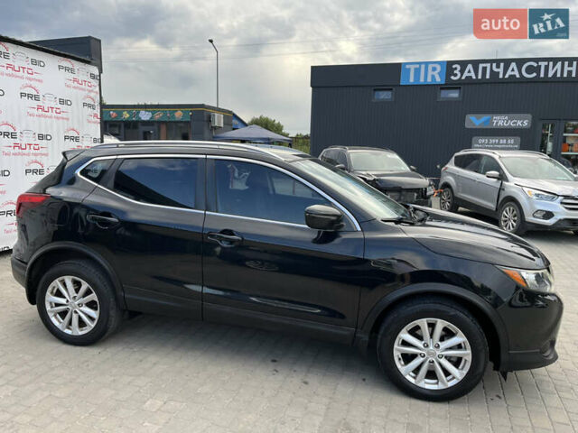 Черный Ниссан Rogue Sport, объемом двигателя 2 л и пробегом 182 тыс. км за 13550 $, фото 4 на Automoto.ua