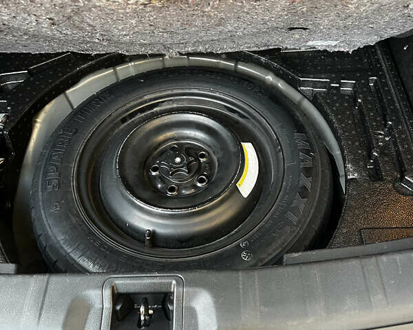 Черный Ниссан Rogue Sport, объемом двигателя 2 л и пробегом 213 тыс. км за 12800 $, фото 11 на Automoto.ua