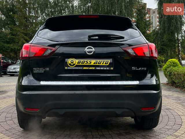 Черный Ниссан Rogue Sport, объемом двигателя 2 л и пробегом 179 тыс. км за 16300 $, фото 5 на Automoto.ua
