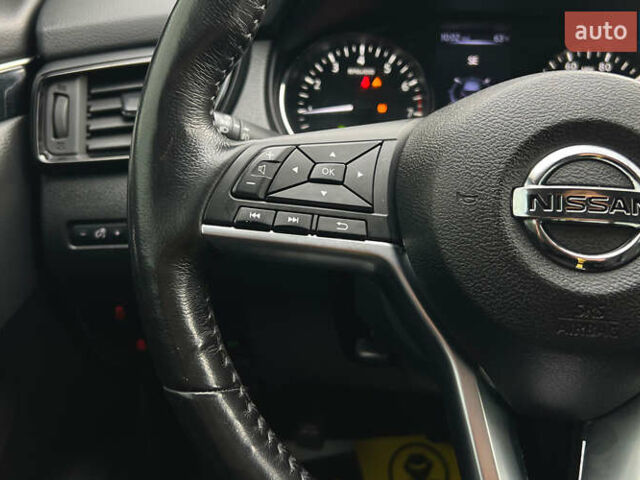 Черный Ниссан Rogue Sport, объемом двигателя 2 л и пробегом 179 тыс. км за 16300 $, фото 15 на Automoto.ua