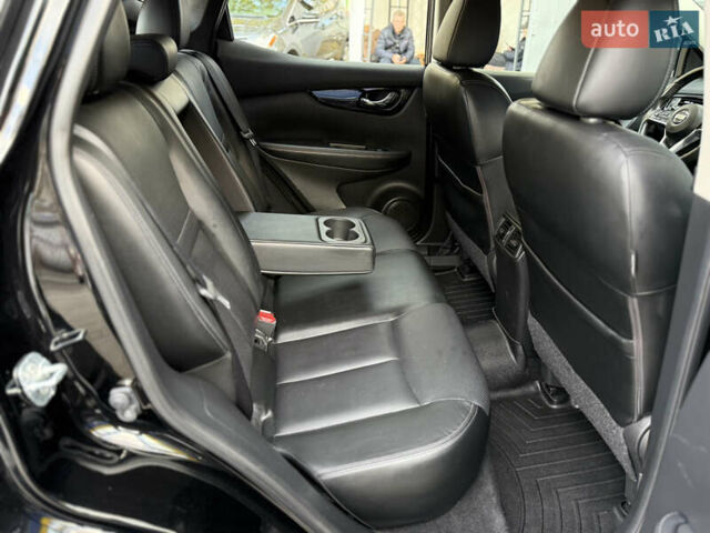 Чорний Ніссан Rogue Sport, об'ємом двигуна 2 л та пробігом 88 тис. км за 16900 $, фото 40 на Automoto.ua