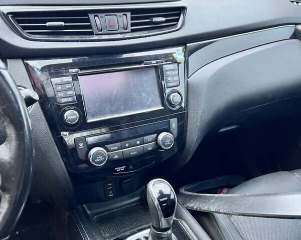 Чорний Ніссан Rogue Sport, об'ємом двигуна 0 л та пробігом 117 тис. км за 12250 $, фото 15 на Automoto.ua