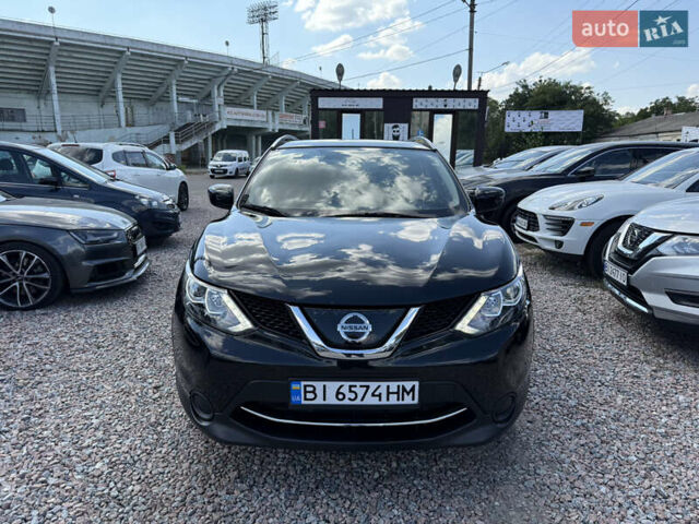 Черный Ниссан Rogue Sport, объемом двигателя 2 л и пробегом 90 тыс. км за 14900 $, фото 2 на Automoto.ua