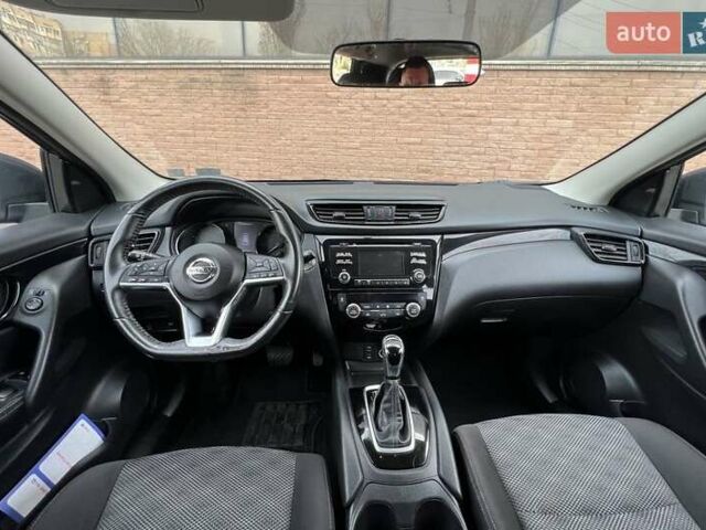 Черный Ниссан Rogue Sport, объемом двигателя 2 л и пробегом 125 тыс. км за 13500 $, фото 8 на Automoto.ua