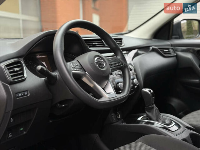 Чорний Ніссан Rogue Sport, об'ємом двигуна 2 л та пробігом 151 тис. км за 13800 $, фото 24 на Automoto.ua