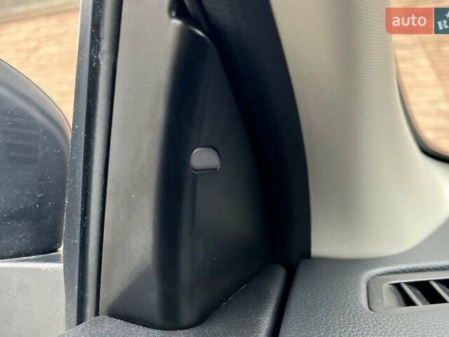 Черный Ниссан Rogue Sport, объемом двигателя 2 л и пробегом 125 тыс. км за 13500 $, фото 20 на Automoto.ua