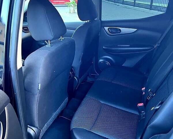 Черный Ниссан Rogue Sport, объемом двигателя 2 л и пробегом 104 тыс. км за 16400 $, фото 5 на Automoto.ua